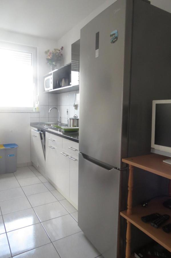Modra Kuca Appartement Mandre Buitenkant foto