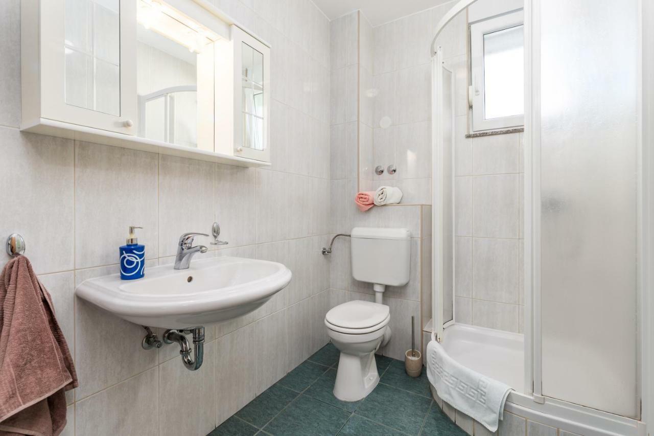 Modra Kuca Appartement Mandre Buitenkant foto